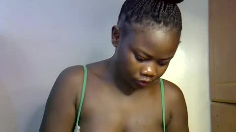 Snapshot of nasty_freakie chatting on 28, 9, 2025 jewel online show from 28, 9, 2025