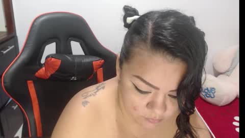 Nata Ramirez online show from 24, 10, 2025