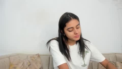 Naty  online show from 29, 10, 2025