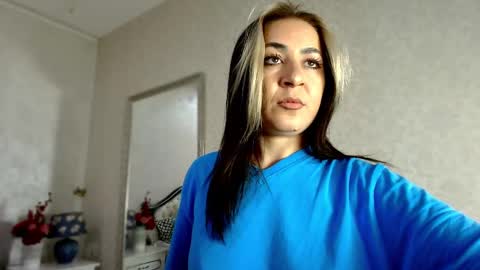 Snapshot of natalia_peach chatting on 10, 2, 2025 Wild influence online show from 10, 2, 2025