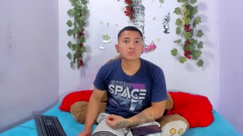 nataliaandjulliam online show from 22, 2, 2026