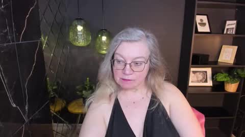 NataliCloud online show from 4, 2, 2026