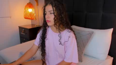 N A T A L I E online show from 25, 5, 2026