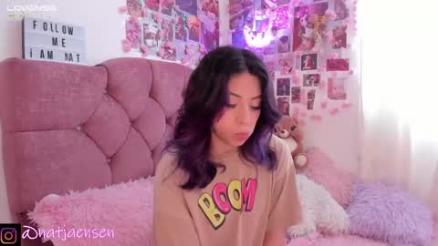       online show from 30, 12, 2024