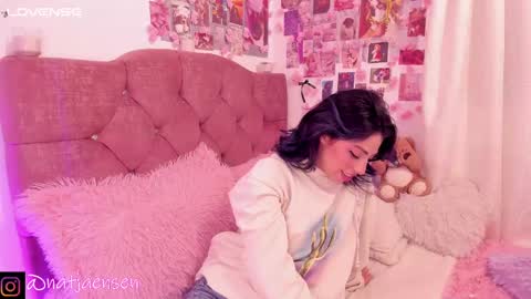       online show from 15, 2, 2025