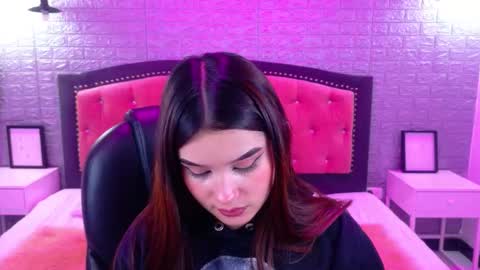 natalie  online show from 11, 10, 2025