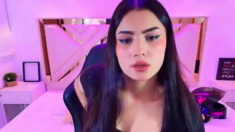 natalie  online show from 21, 7, 2026