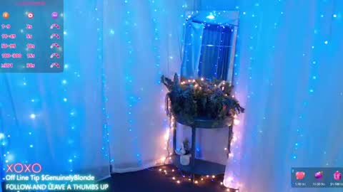 Snapshot of nataliebinx chatting on 8, 7, 2026 NatalieBinx Mr.D online show from 8, 7, 2026