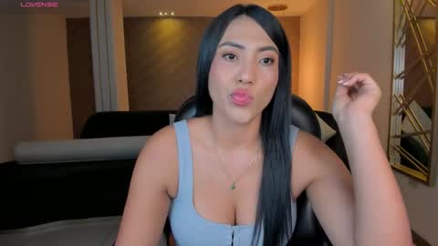 Natalie Lewis online show from 19, 1, 2026