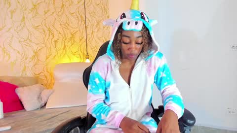 Snapshot of natalieparkerr chatting on 27, 1, 2025 NATALIE online show from 27, 1, 2025