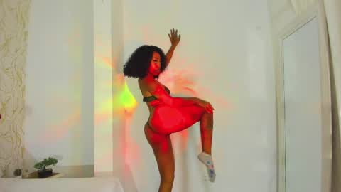 Snapshot of natalieparkerr chatting on 7, 3, 2025 NATALIE online show from 7, 3, 2025