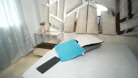 Natalye foster online show from 30, 12, 2024