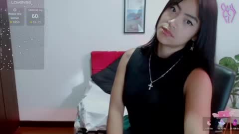 Nataly Escobar online show from 11, 11, 2025