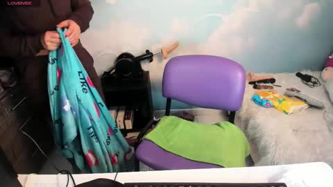 Natasha Bernett online show from 14, 11, 2025