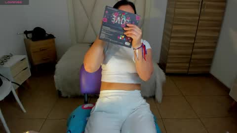 Natasha Bernett online show from 17, 4, 2026