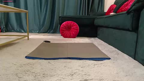 Naty  online show from 14, 10, 2025