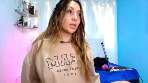 Natasha  online show from 3, 2, 2025