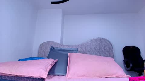 Snapshot of natasha_segura chatting on 9, 5, 2026 natasha_segura online show from 9, 5, 2026