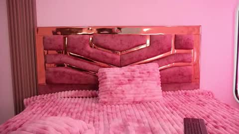 Natasha Vesper  online show from 25, 10, 2025