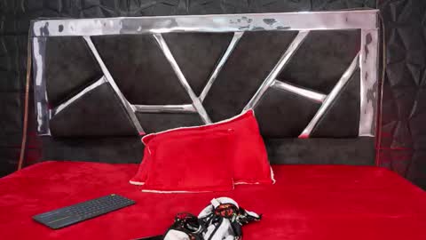 Natasha Vesper  online show from 18, 12, 2025