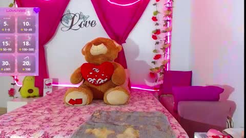 NatashaKissess   online show from 9, 1, 2025