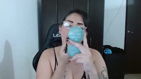 Natasha Smithe  online show from 23, 2, 2025