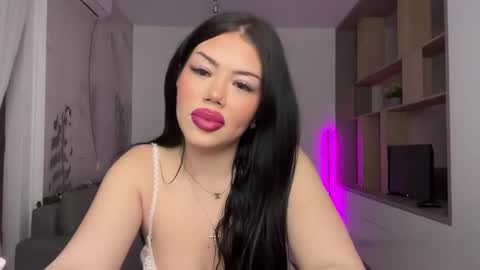 Snapshot of natashavoss chatting on 4, 3, 2025 natashavoss online show from 4, 3, 2025