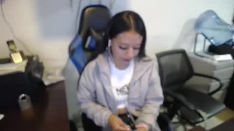 Natashax  online show from 8, 2, 2025