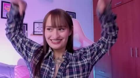 Nathalia Ramirez online show from 14, 4, 2026