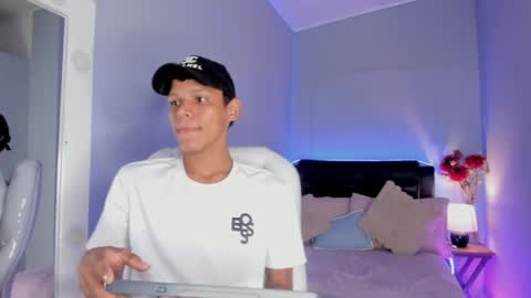 nathalie_moon_ online show from 8, 4, 2026