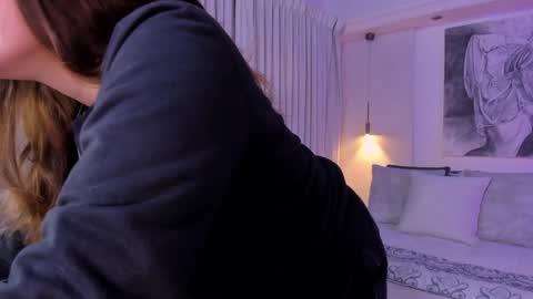 NATHALIE online show from 8, 4, 2026