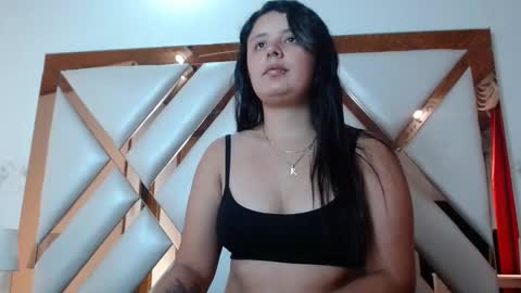 nathaly low online show from 2, 2, 2026
