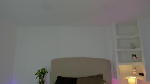 NATHALY  online show from 28, 2, 2026