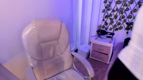 Snapshot of nathalyy_ds chatting on 20, 9, 2025 nathalyy_ds online show from 20, 9, 2025