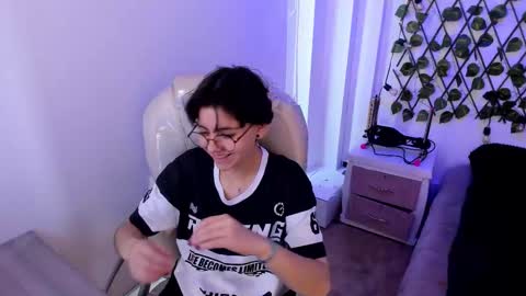 Snapshot of nathalyy_ds chatting on 2, 10, 2025 nathalyy_ds online show from 2, 10, 2025