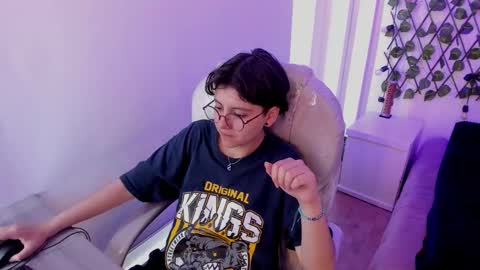 Snapshot of nathalyy_ds chatting on 25, 10, 2025 nathalyy_ds online show from 25, 10, 2025