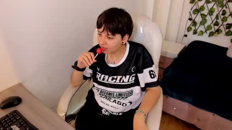 Snapshot of nathalyy_ds chatting on 18, 11, 2025 nathalyy_ds online show from 18, 11, 2025