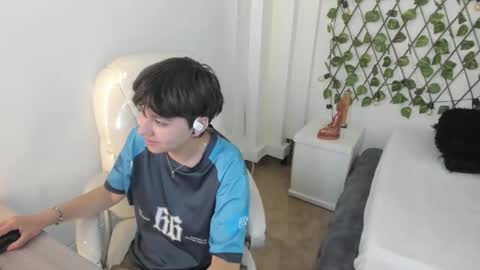 Snapshot of nathalyy_ds chatting on 27, 11, 2025 nathalyy_ds online show from 27, 11, 2025