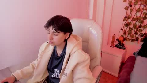 Snapshot of nathalyy_ds chatting on 6, 1, 2026 nathalyy_ds online show from 6, 1, 2026