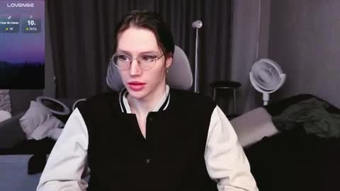 This name is so sexy you cant pronounce it. online show from 29, 6, 2026