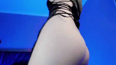 Snapshot of natsumi18 chatting on 3, 2, 2025 natsumi18 online show from 3, 2, 2025