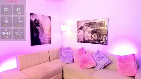 nattashaa online show from 13, 7, 2026
