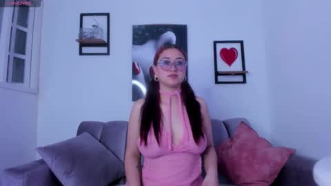 natty_redvelvet online show from 17, 10, 2025