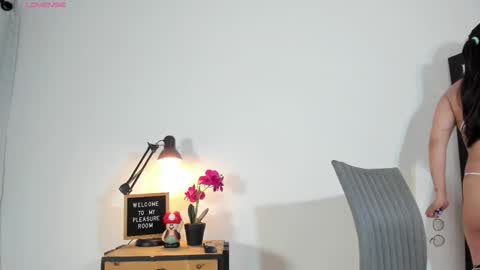 Natty Trainor online show from 27, 2, 2026