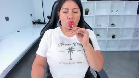 Jazmin Bigboobs online show from 8, 11, 2025