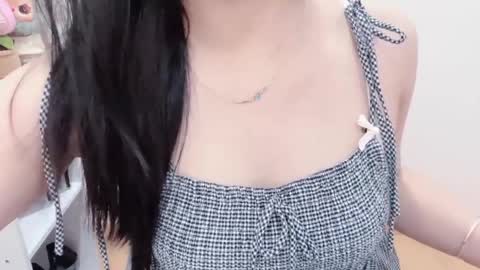 Kiki online show from 6, 4, 2026