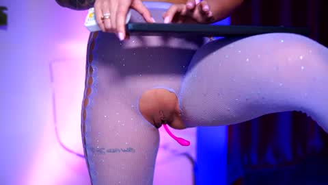 Snapshot of natydesiree chatting on 29, 12, 2024 Naty online show from 29, 12, 2024