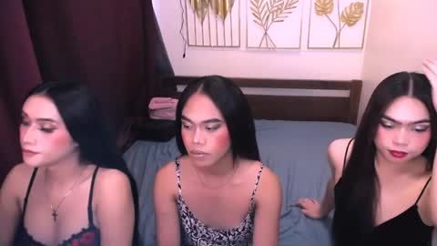 naughtcummer_yllana online show from 22, 4, 2026