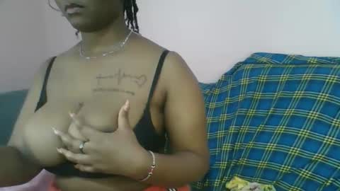 naughti_garlie online show from 11, 10, 2025