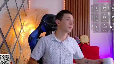 Christopher  Chris online show from 23, 9, 2025